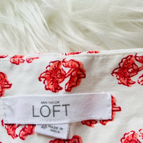 Loft The Riviera Shorts floral design, off white color size 4p - Picture 4 of 4